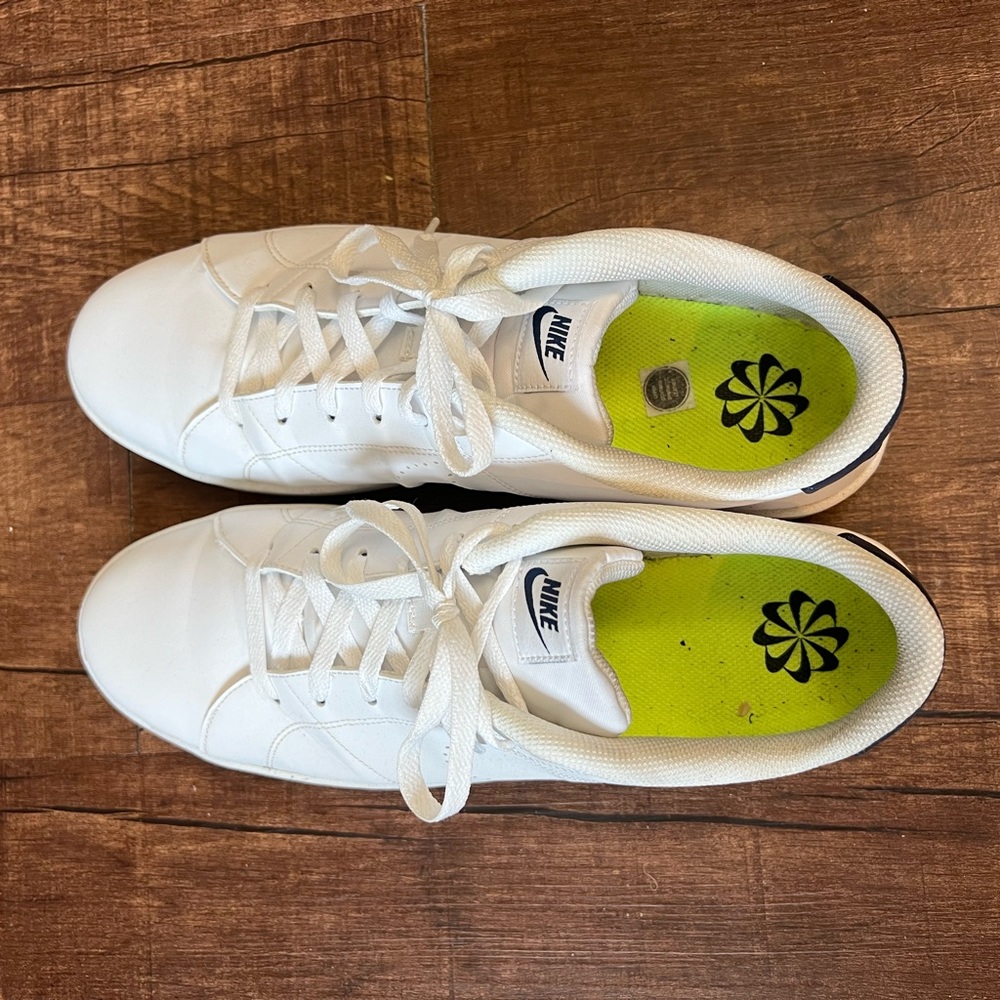Nike Court Royale worn once